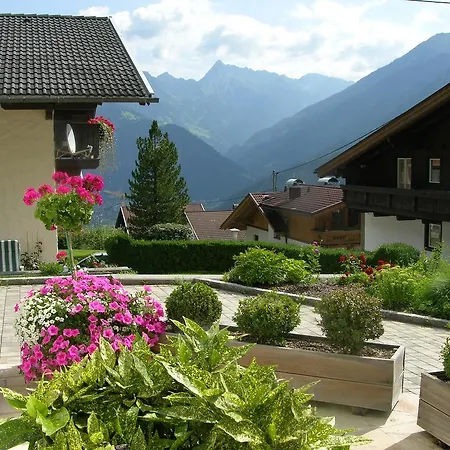 Apart Ahorn Apartment